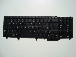 Клавиатура за лаптоп Dell Latitude E5520 E5530 (за части)